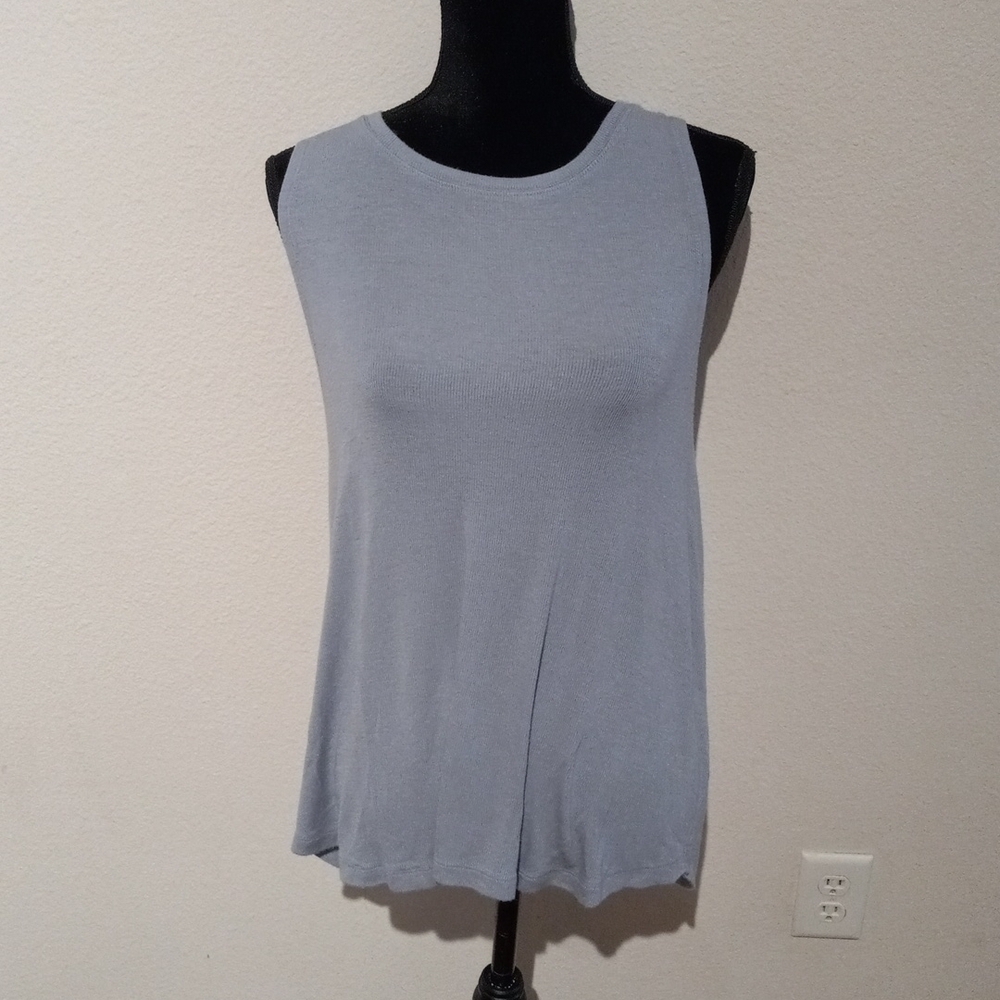 ATHLETA size large periwinkle lavender ribbed flow tanktop